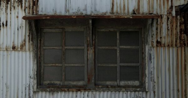 jendela-korosi jendela-korosi